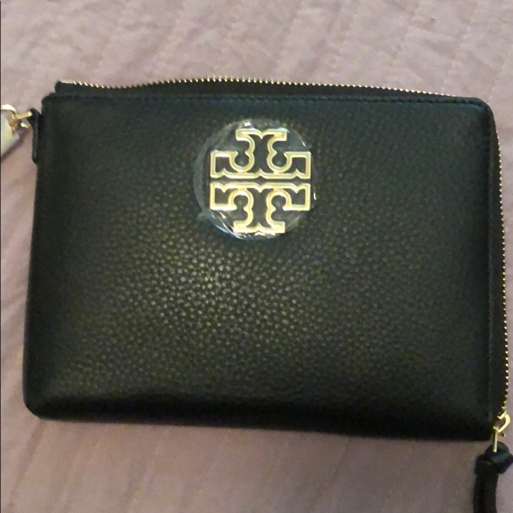 Tory Burch Britten Large Zip Wristlet
